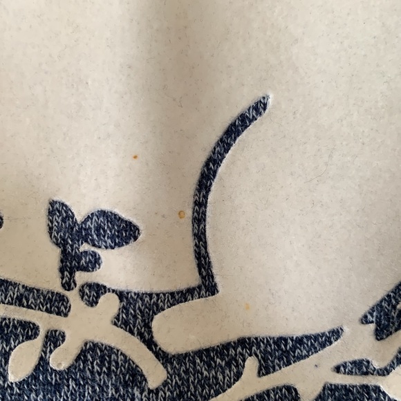 Roots hoodie. - Picture 6 of 7